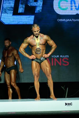 CLASSIC PHYSIQUE МАСТЕРА +40